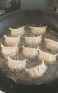 boil gyoza